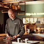 ファン デル ファルク シュテイン ウルモンド