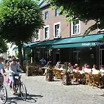 반 데르 발크 스테인 4* 우몬드