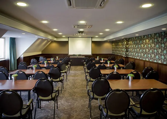 Der Valk Stein Отель 4*