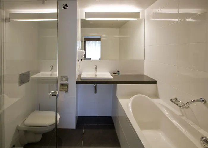 Отель Der Valk Stein