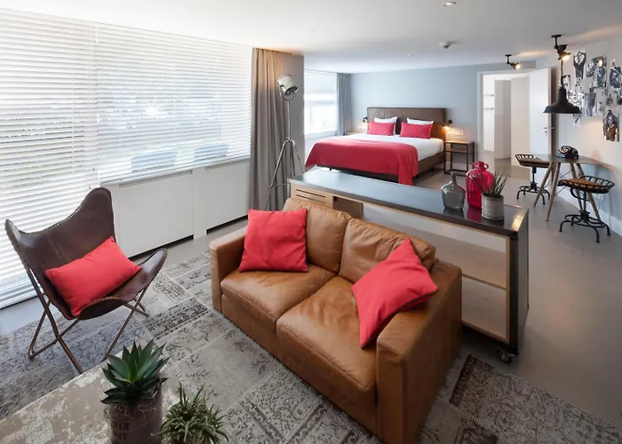 Der Valk Stein Отель