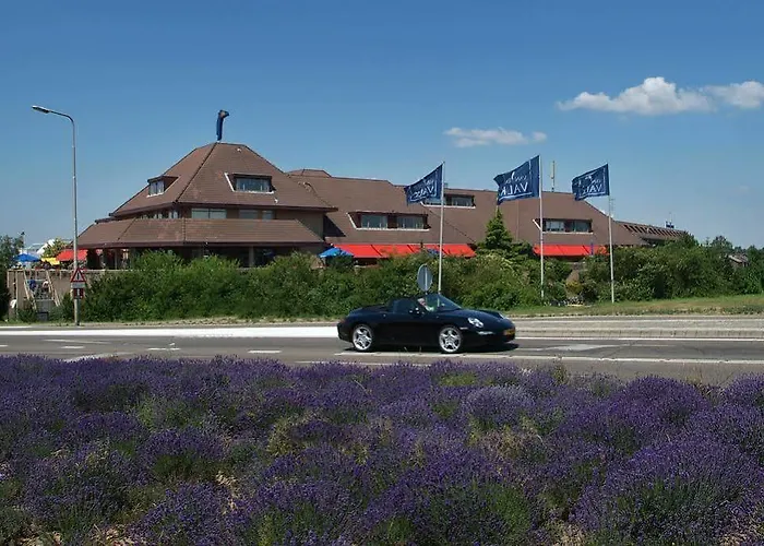 Отель Der Valk Stein 4*